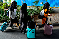 SURESH K PANDEY : Indian Students arrive in IGI airport