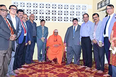 HH Jagadguru Sri Shivarathri Deshikendra Mahaswamiji with leadership at the JSS University Conclave
