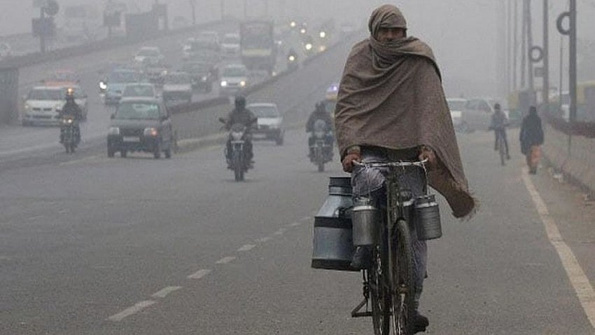 Delhi sees slight rise in temperature; AQI Remains ‘Poor’ - null