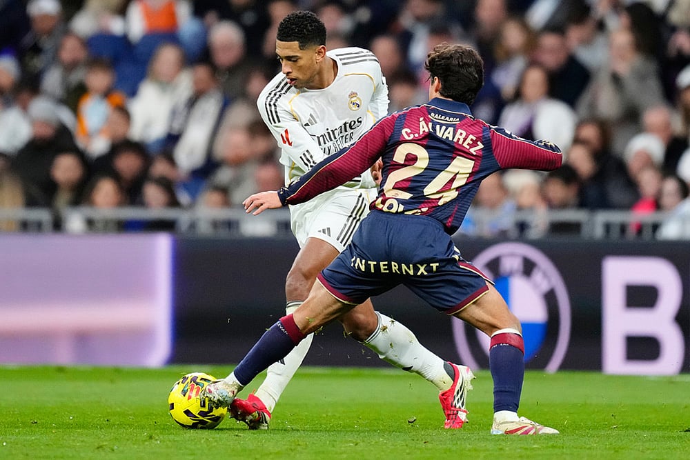 Real Madrid vs Levante Spanish Soccer La liga match-Carlos Alvarez