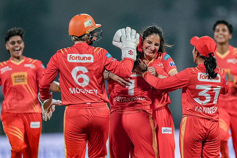 RCB vs GG WPL 2026-Rajeshwari Gayakwad