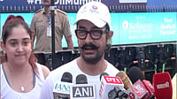 ANI : Aamir Khan Runs Tata Mumbai Marathon'26
