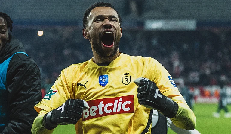 Flie photo of Senegal goalkeeper Yehvann Diouf. - | Photo: X/StadeDeReims
