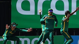 X/ProteasMenCSA : South Africa are batting first against Tanzania.