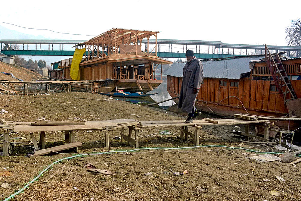 Weather: Dry spell in J-K