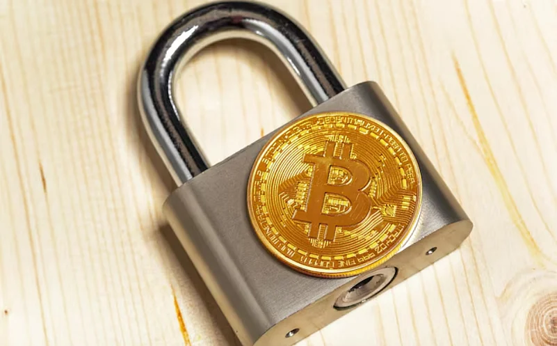 Crypto coin and lock