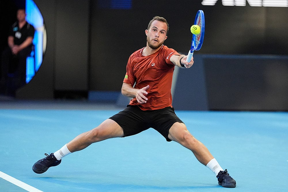 Hugo Gaston vs Jannik Sinner