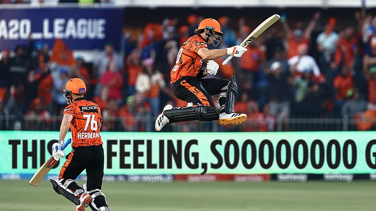 Sunrisers Eastern Cape Players Celebrating - @SunrisersEC/X