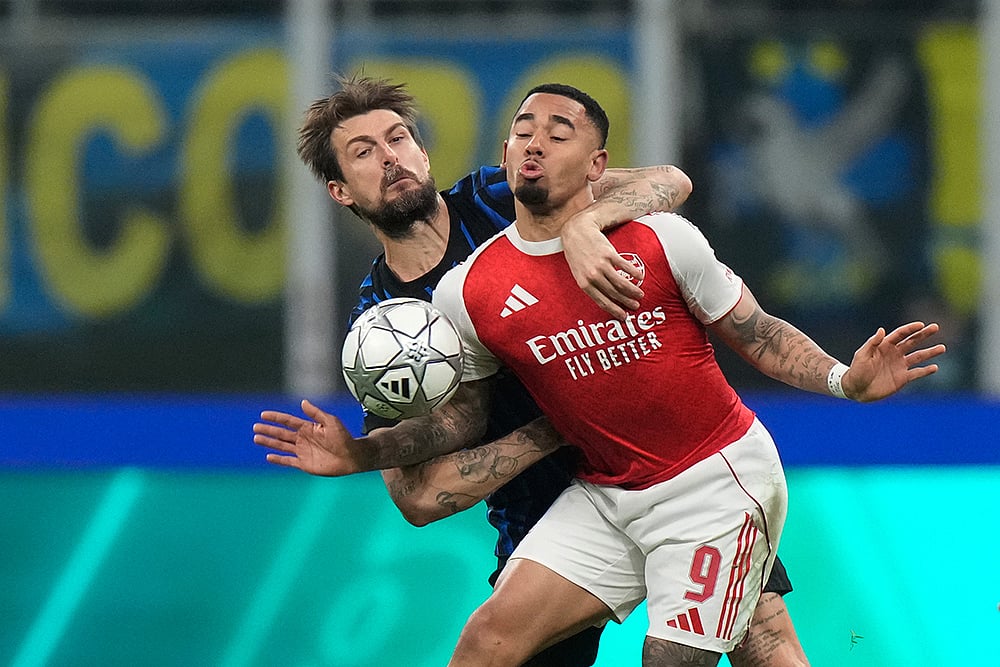 Inter Milan vs Arsenal uefa Champions League soccer-Francesco Acerbi