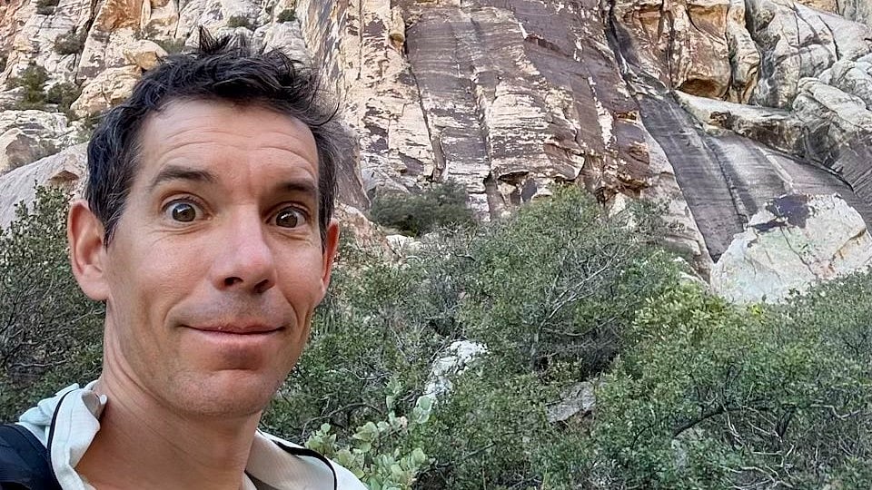 Alex Honnold will be be attempting a free solo climb of the Chinese Taipei on January 23 that will be aired on Netflix live. - X/Alex Honnold