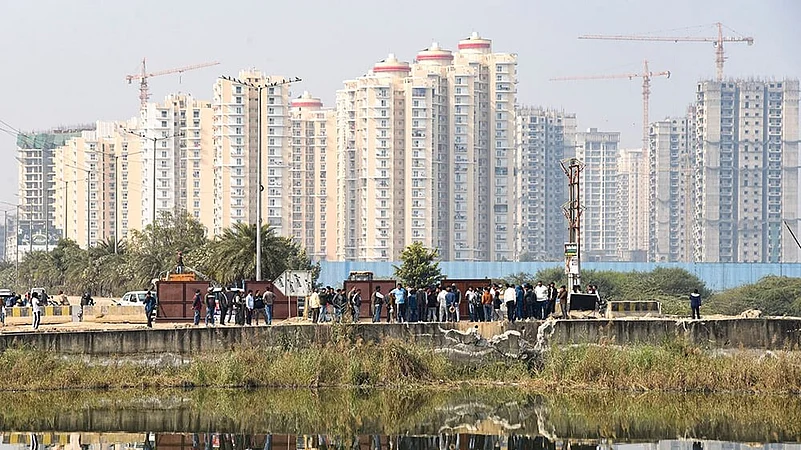 Engineer drowned in Noidas waterlogged pit