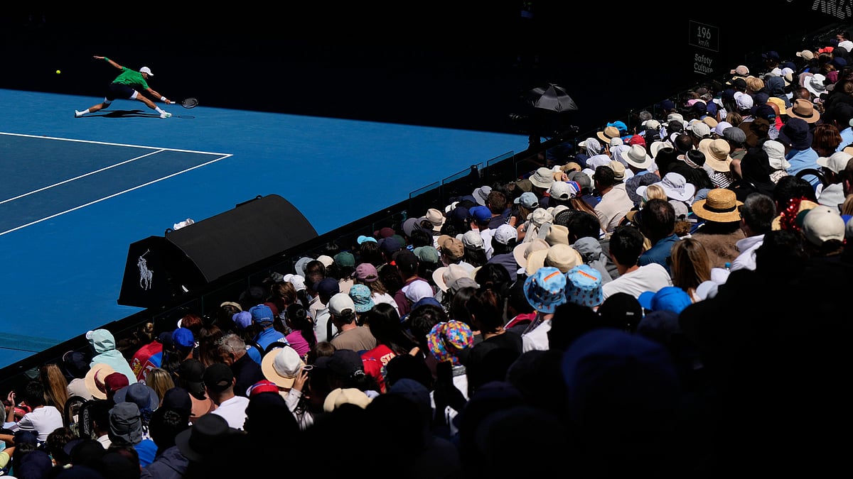 Novak Djokovic of Serbia plays a backhand return to Francesco Maestrelli of Italy during their second round match at the Australian Open tennis championship in Melbourne, Australia, Thursday, Jan. 22, 2026. - | Photo: AP/Aaron Favila