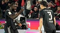 | Photo: AP/Martin Meissner : Bayern's Kim Min-jae, right, celebrates with Bayern's Dayot Upamecano after scoring his side's second goal during the German Bundesliga soccer match between 1.FC Koeln and FC Bayern Munich in Cologne, Germany, Wednesday, Jan. 14, 2026.