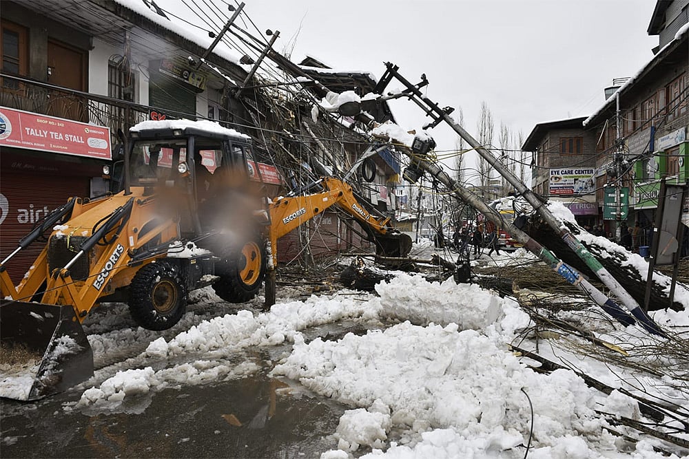 Snowfall in Srinagar