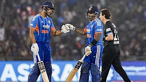 | Photo: PTI/Karma Bhutia : India's Shivam Dube and Suryakumar Yadav during the second T20I cricket match between India and New Zealand, at Shaheed Veer Narayan Singh International Cricket Stadium, in Raipur, Chhattisgarh.