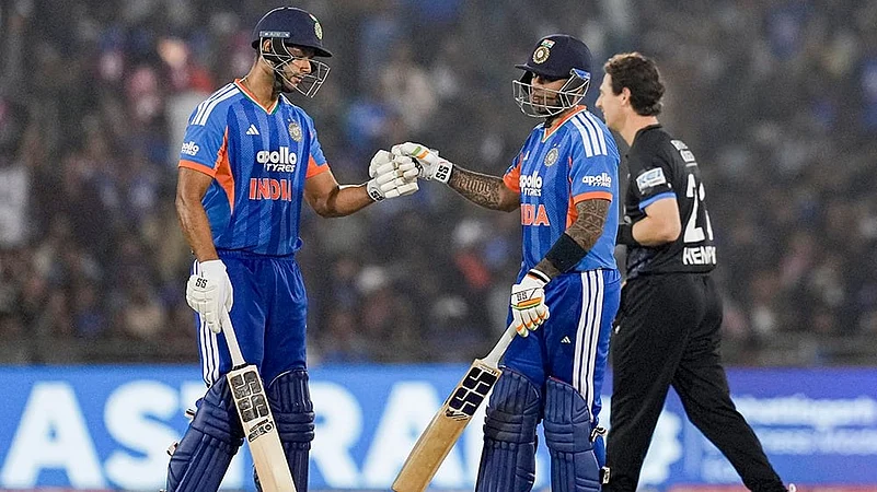 IND vs NZ 2nd T20I Cricket-Shivam Dube and Suryakumar Yadav