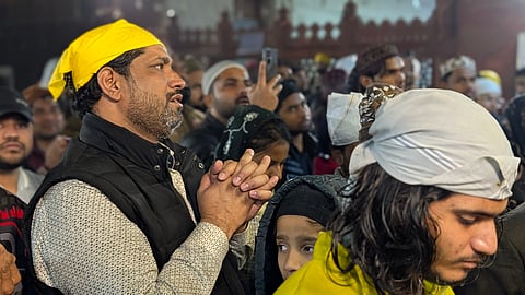  Soulful qawwalis echoed Khusro's timeless compositions, filling the air with music and unity amid the rain-soaked basti. 
