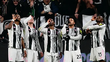 Juventus 3-0 Napoli, Serie A: Conte's Scudetto Hopes Fading After Miserable Return To Turin