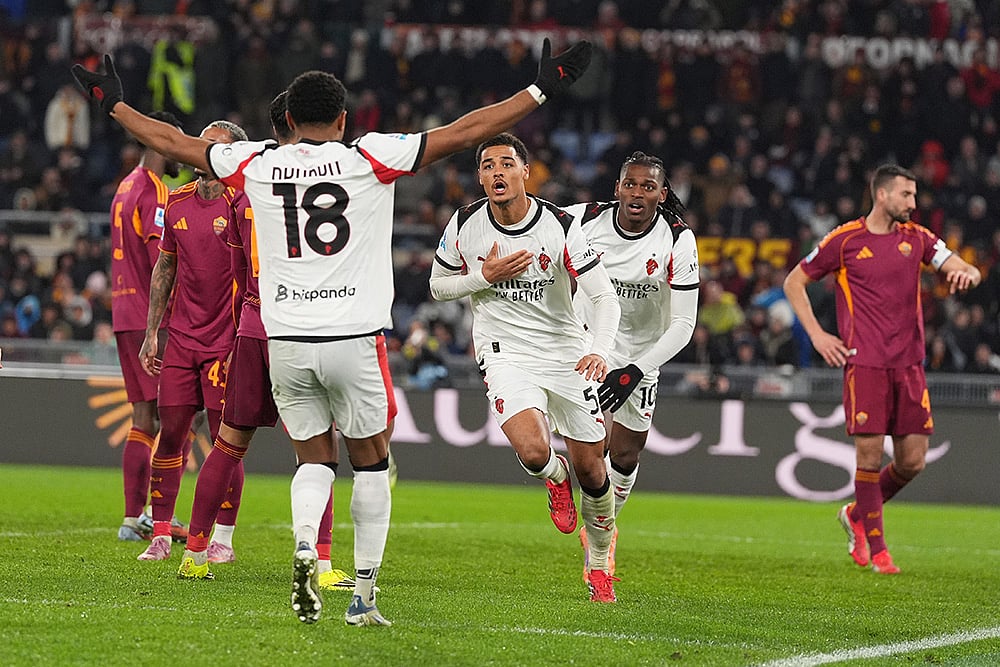 Roma vs AC Milan 2025-26 serie a soccer-Koni De Winter