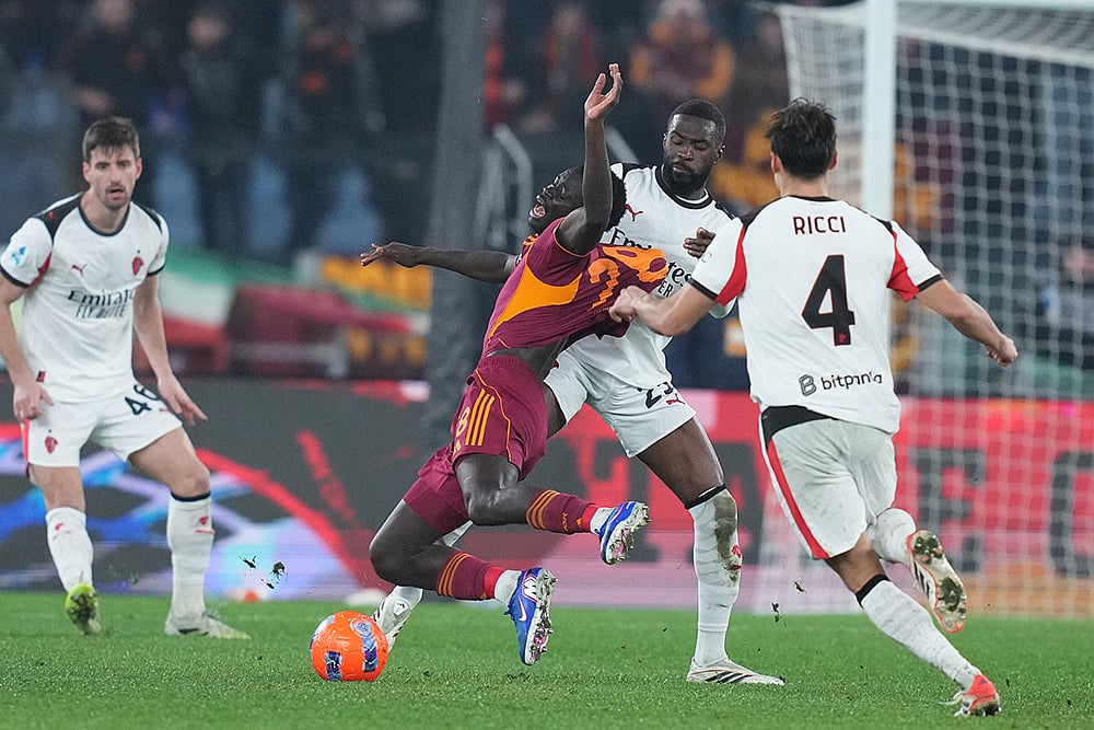Roma vs AC Milan 2025-26 serie a soccer-Fikayo Tomori