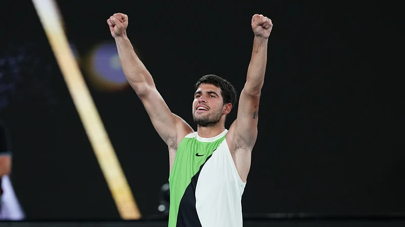 Carlos Alcaraz vs Alex de Minaur match report Australian Open 2026 mens singles quarter-final