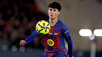 PSG Confirm Signing Midfield Prodigy Dro Fernandez From Barcelona | Photo: File : File photo of Dro Fernandez in action for Barcelona.