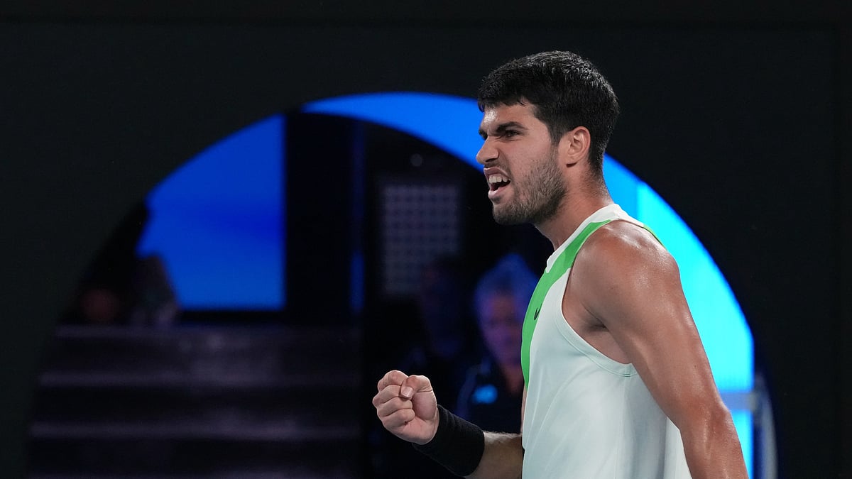 Carlos Alcaraz of Spain reacts during his quarterfinal match against Alex de Minaur of Australia at the Australian Open tennis championship in Melbourne, Australia, Tuesday, Jan. 27, 2026.  - | Photo: AP/Asanka Brendon Ratnayake