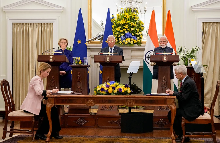 Prime Minister Narendra Modi, European Council President Antonio Costa and European Commission President Ursula von der Leyen witness exchange of documents during a joint press statement after their meeting at the Hyderabad House, in New Delhi, Tuesday, Jan. 27, 2026. - PTI