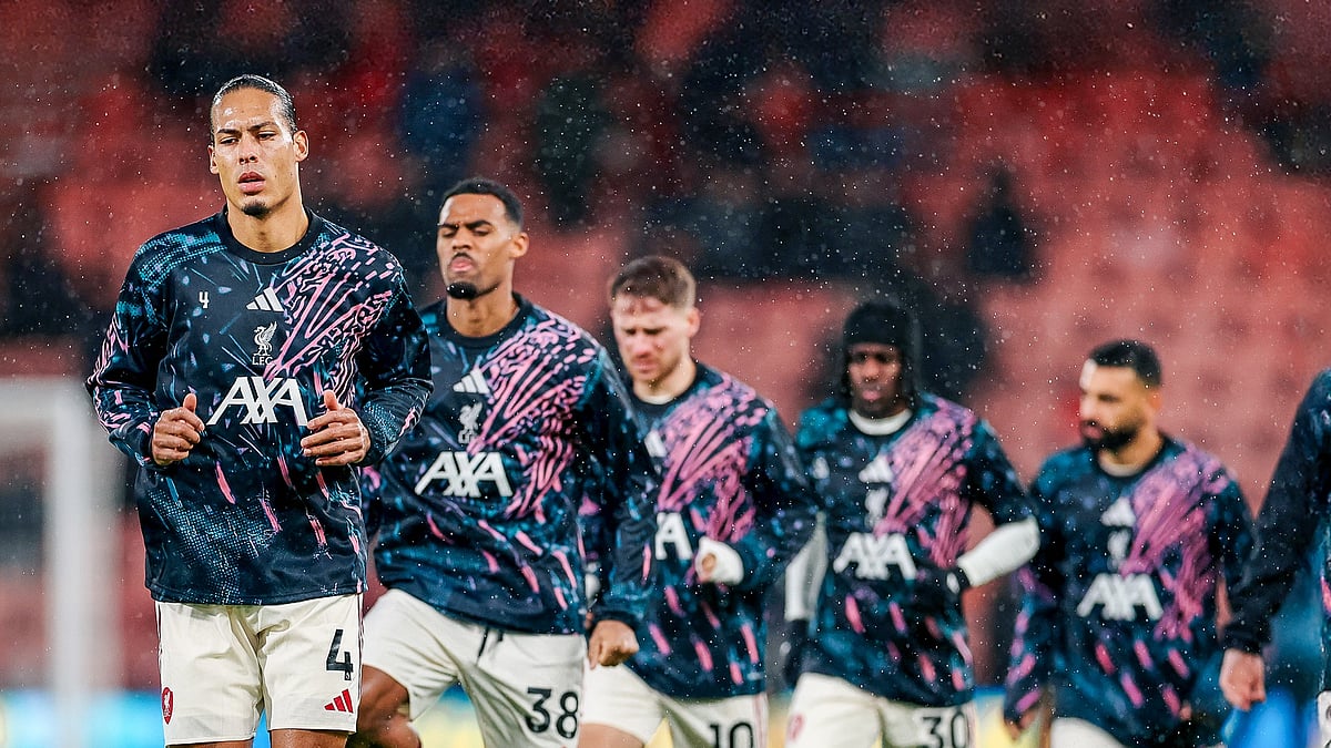 liverpool vs qarabag live score uefa champions league 2025-26 matchday 8 updates highlights