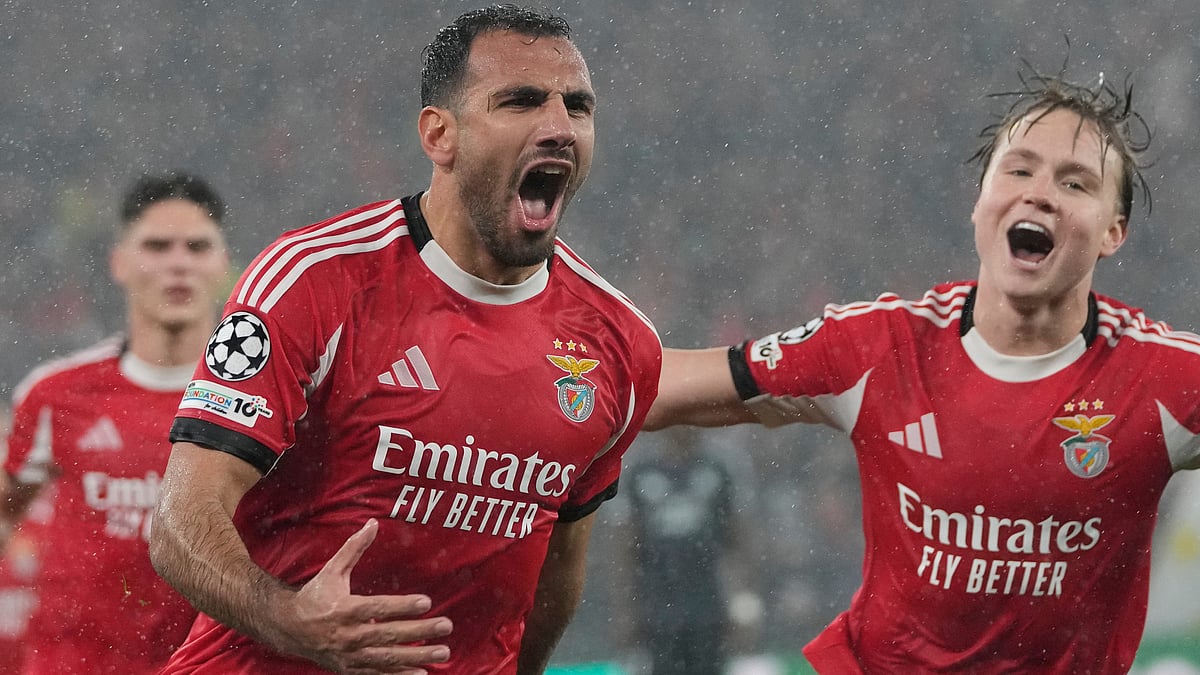 Benfica's Vangelis Pavlidis celebrates after scoring his side's second goal during a Champions League opening phase match against Real Madrid, in Lisbon, Wednesday, Jan. 28, 2026.  - | Photo: AP/Armando Franca