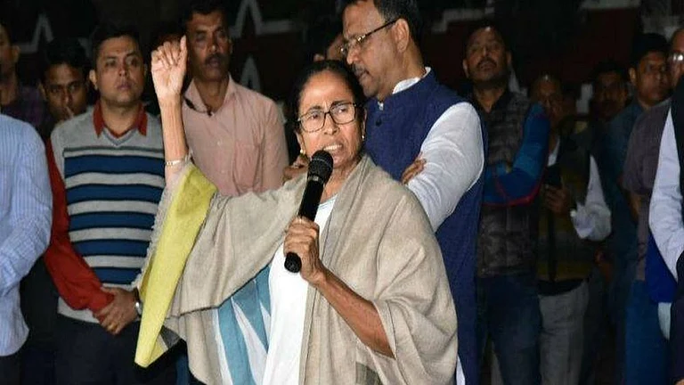 Mamata Banerjee demands Supreme Court probe into Ajit Pawar crash - | Representational