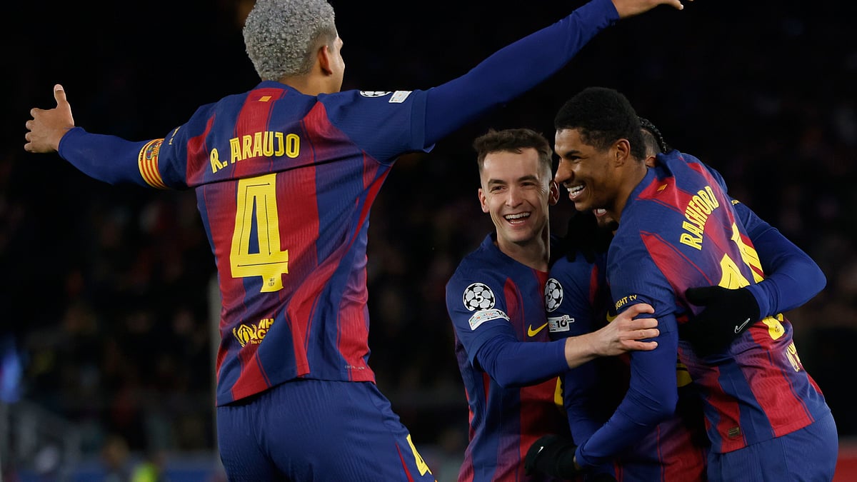 Barcelona's Marcus Rashford celebrates with team mates his side's fourth goal during the Champions League opening phase match between Barcelona and Copenhagen in Barcelona, Spain, on Wednesday, Jan. 28, 2026.  - | Photo: AP/Joan Monfort