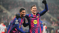 | Photo: AP/Petr David Josek : Barcelona's Robert Lewandowski, right, celebrates with his teammate Marcus Rashford after scoring his side's fourth goal during the Champions League opening phase soccer match between Slavia Prague and Barcelona in Prague, Czech Republic, Wednesday, Jan. 21, 2026. 