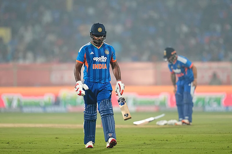 India vs New Zealand 4th T20 cricket match-Sanju Samson