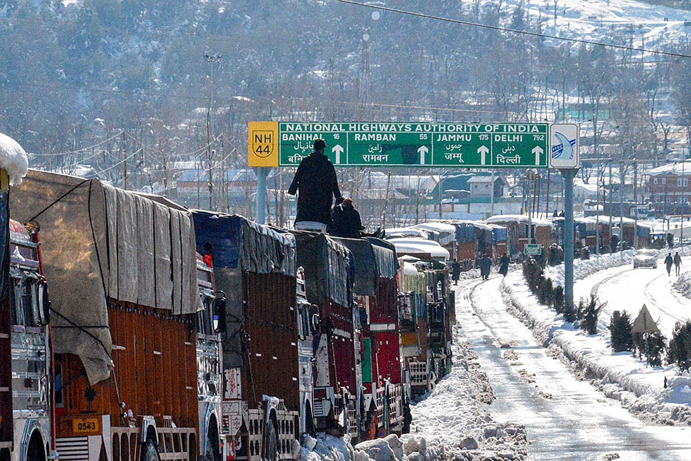 Jammu-Srinagar national highway opened for traffic