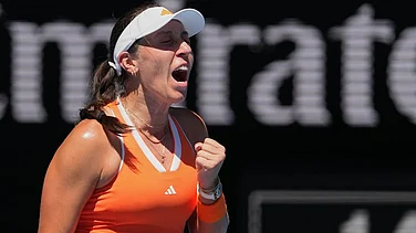 | Photo: AP/Aaron Favila