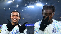 Inter/X : Inter Milan footballers celebrate a goal against Borussia Dortmund in UEFA Champions League 2025-26. 