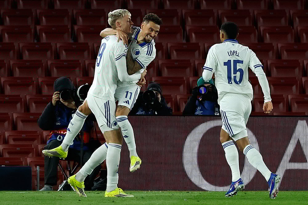 Barcelona vs Copenhagen Champions League Soccer-Vicktor Dabason