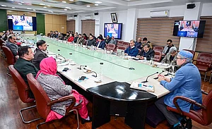 (@CM_JnK X ANI Photo)
Source: IMAGO / ANI News : Jammu and Kashmir Chief Minister Omar Abdullah holds pre-Budget consultations with MLAs from Jammu and Samba Jammu