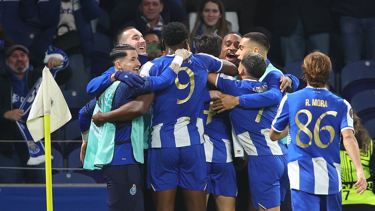Porto players celebrate after Francisco Moura scored their second goal during the Europa League opening phase soccer match between FC Porto and Rangers FC in Porto, Portugal, Thursday, Jan. 29, 2026.  - | Photo: AP/Luis Vieira