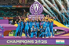 | Photo: Imago/Sports Press Photo : The Spirit of Winning: Players lift the ICC Women’s Cricket World Cup trophy in Navi Mumbai on November 2, 2025