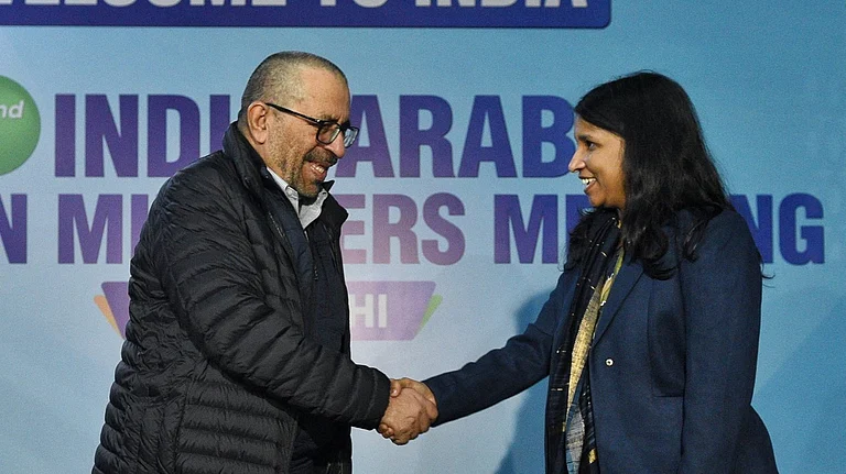 In this image posted on Jan. 31, 2026, UAE's Minister of State for Foreign Affairs Khalifa Shaheen Al Marar, left, being welcomed upon his arrival to attend the 2nd India-Arab Foreign Ministers' Meeting, in New Delhi. - Source: PTI