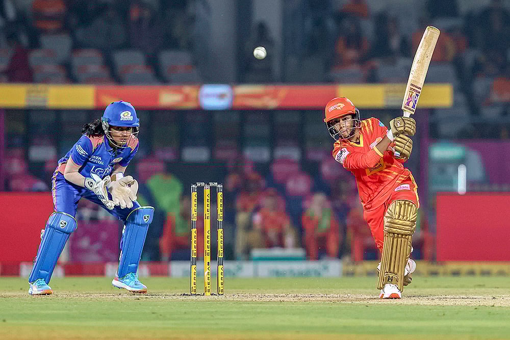 WPL 2026 GG-W vs MI-W Anushka Sharma