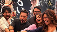 It's A Wrap For Cocktail 2: Shahid Kapoor, Kriti Sanon And Rashmika Mandanna Celebrate With Homi Adajania Instagram/Homi Adajania : Cocktail 2 shoot wrap