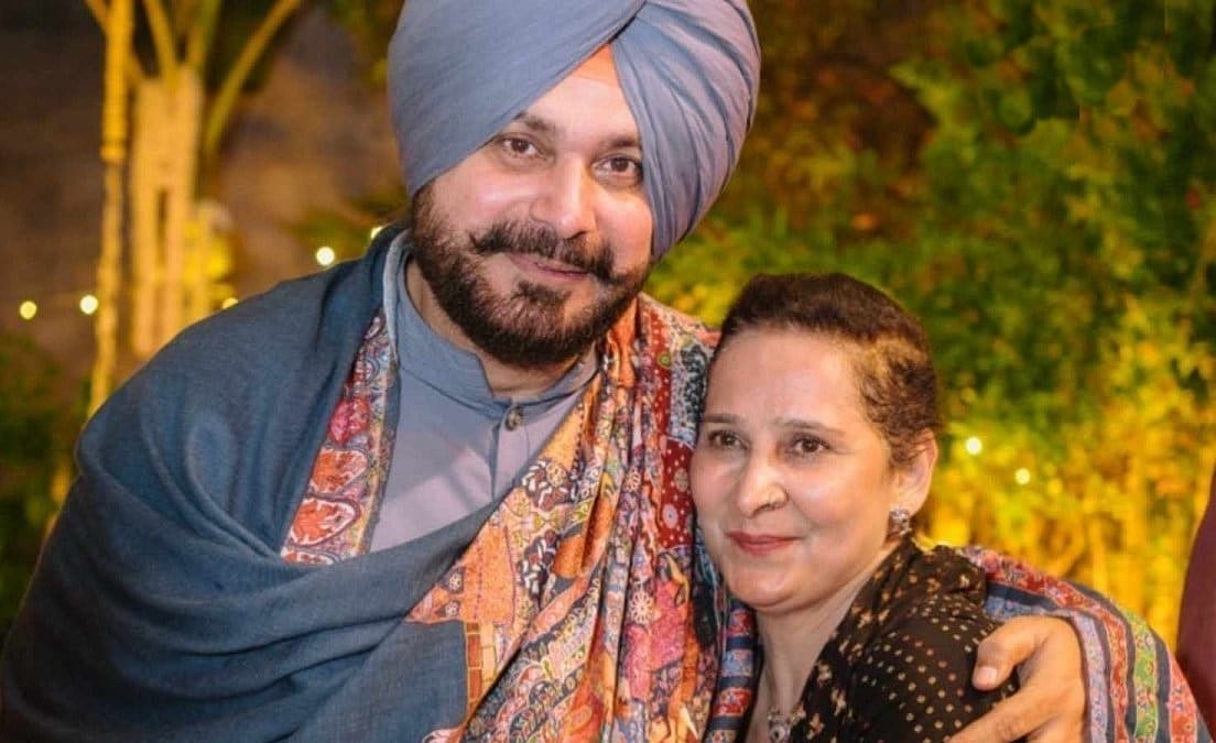 Congress leader Navjot Kaur Sidhu with husband Navjot Singh Sidhu - null