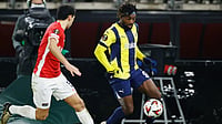 Allan Saint-Maximin Leaves Club America After Racist Incident Involving His Children (AP Photo/Maurice van Steen, File) : FILE - Fenerbahce's Allan Saint-Maximin, right, challenges for the ball with AZ Alkmaar's Alexandre Penetra during the Europa League soccer match between AZ Alkmaar and Fenerbahce at the AFAS stadium, in Alkmaar, Netherlands, Nov. 7, 2024
