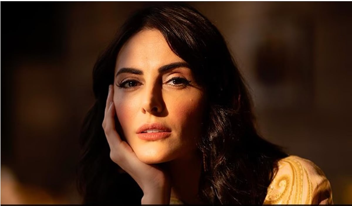 Mandana Karimi - Instagram 