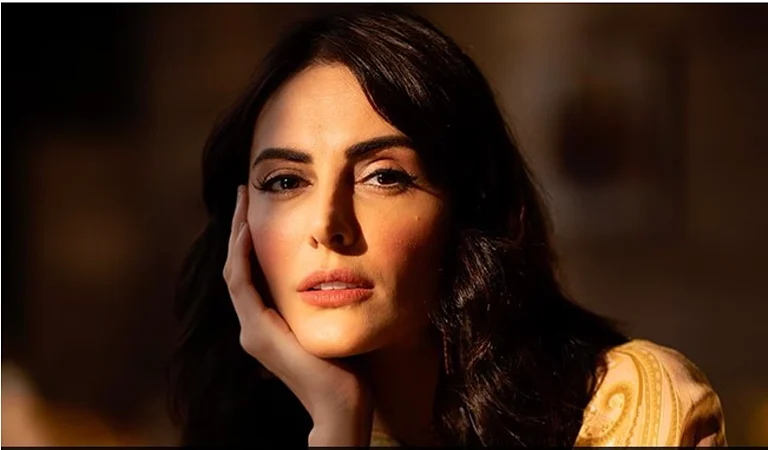 Mandana Karimi - Instagram