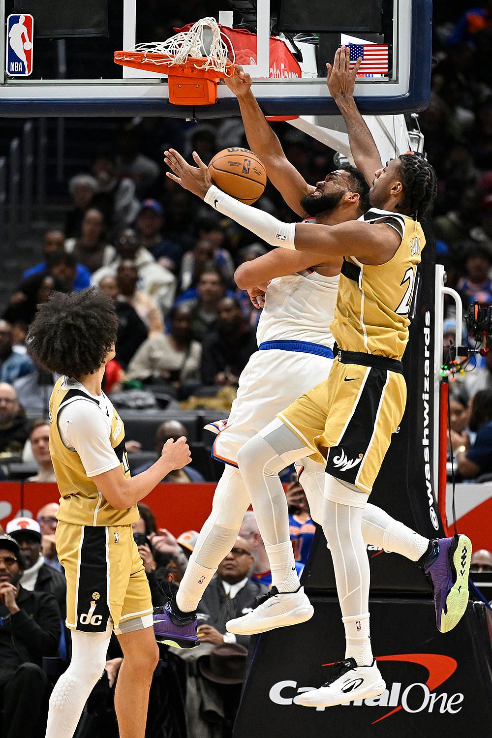 Washington Wizards vs New York Knicks NBA basketball game-Karl-Anthony Towns