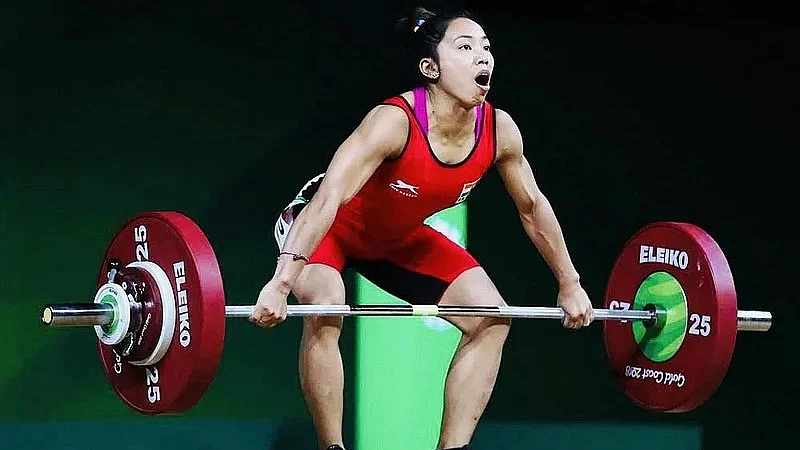 Natl Weightlifting Championships: Mirabai Chanu Lifts 205kg Breaks Three Records To Win 48kg Gold